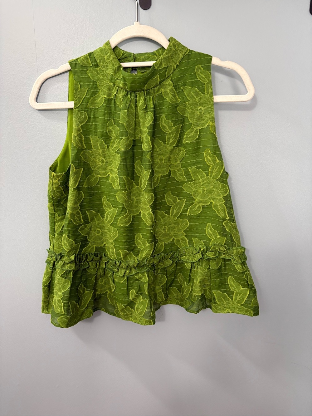 Maeve by Anthropologie Sleeveless Green Floral Ruffle Hem Top